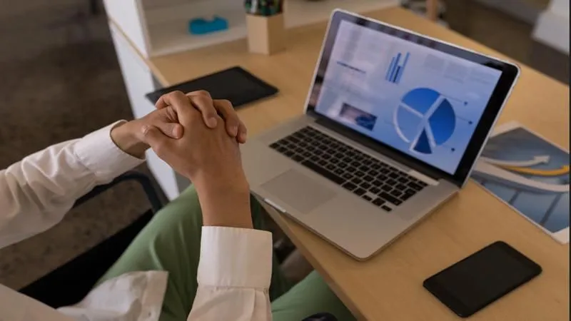 Crystal Reports End of Life 2025 | Migrate to Modern BI Solutions with DESSS